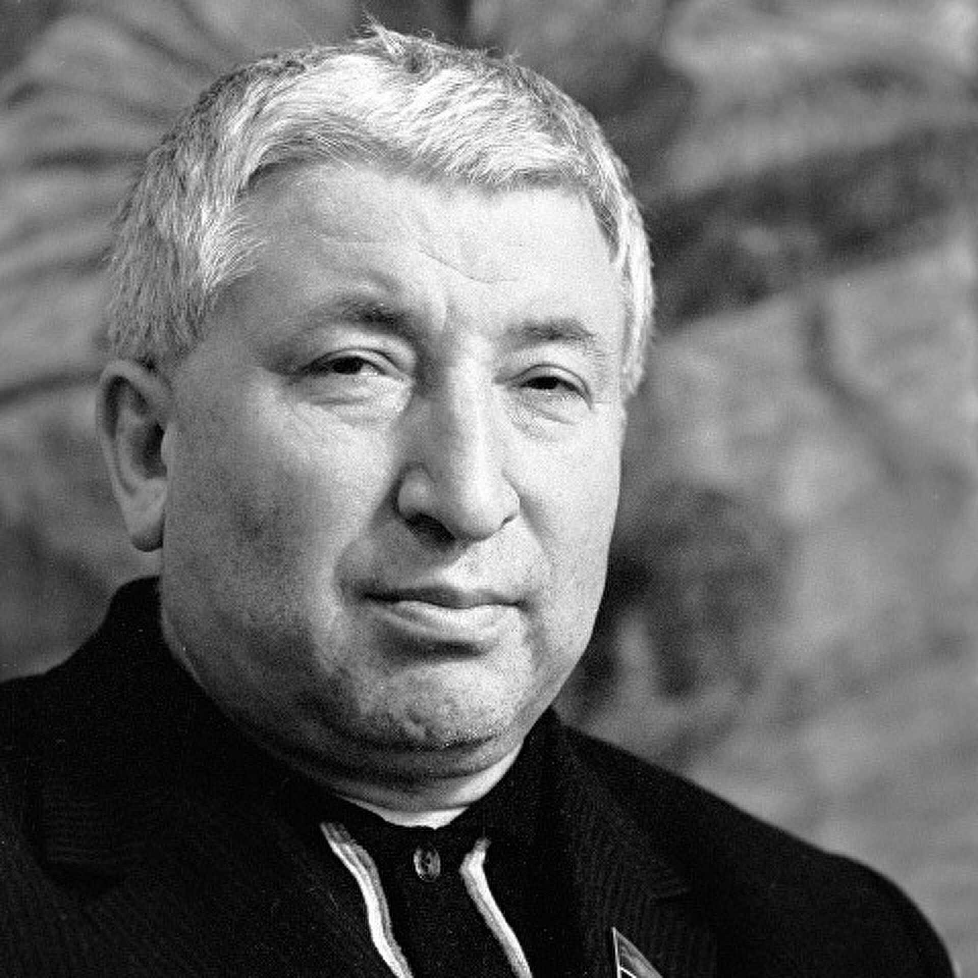 Расул Гамзатов
