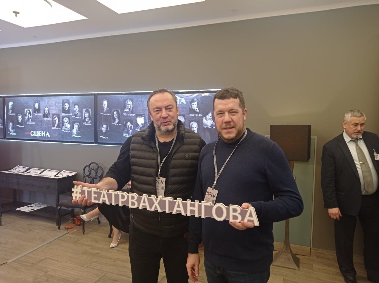 СЛУХАЕНКО4